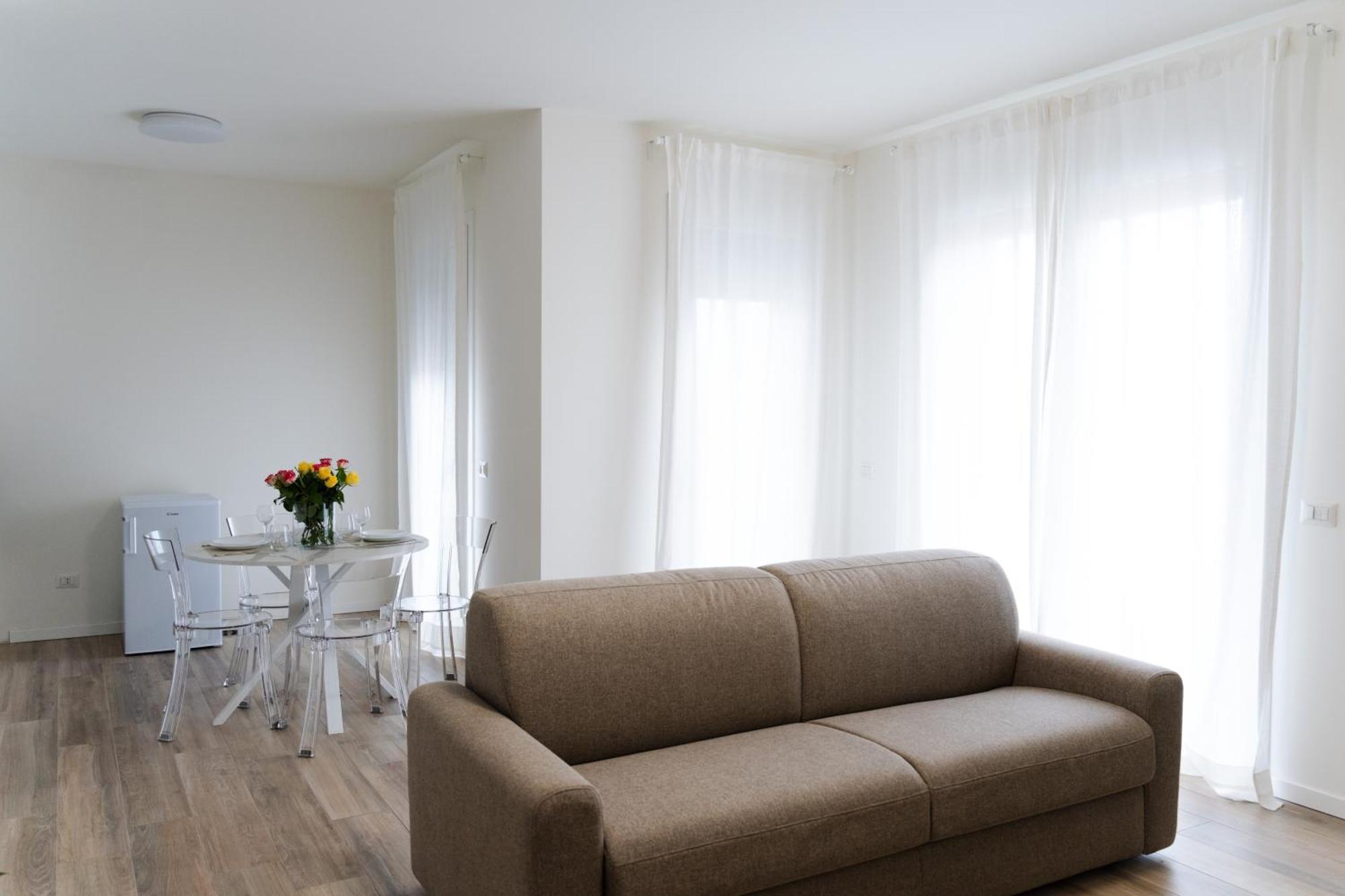 Comforthome Fiera Корнаредо Экстерьер фото